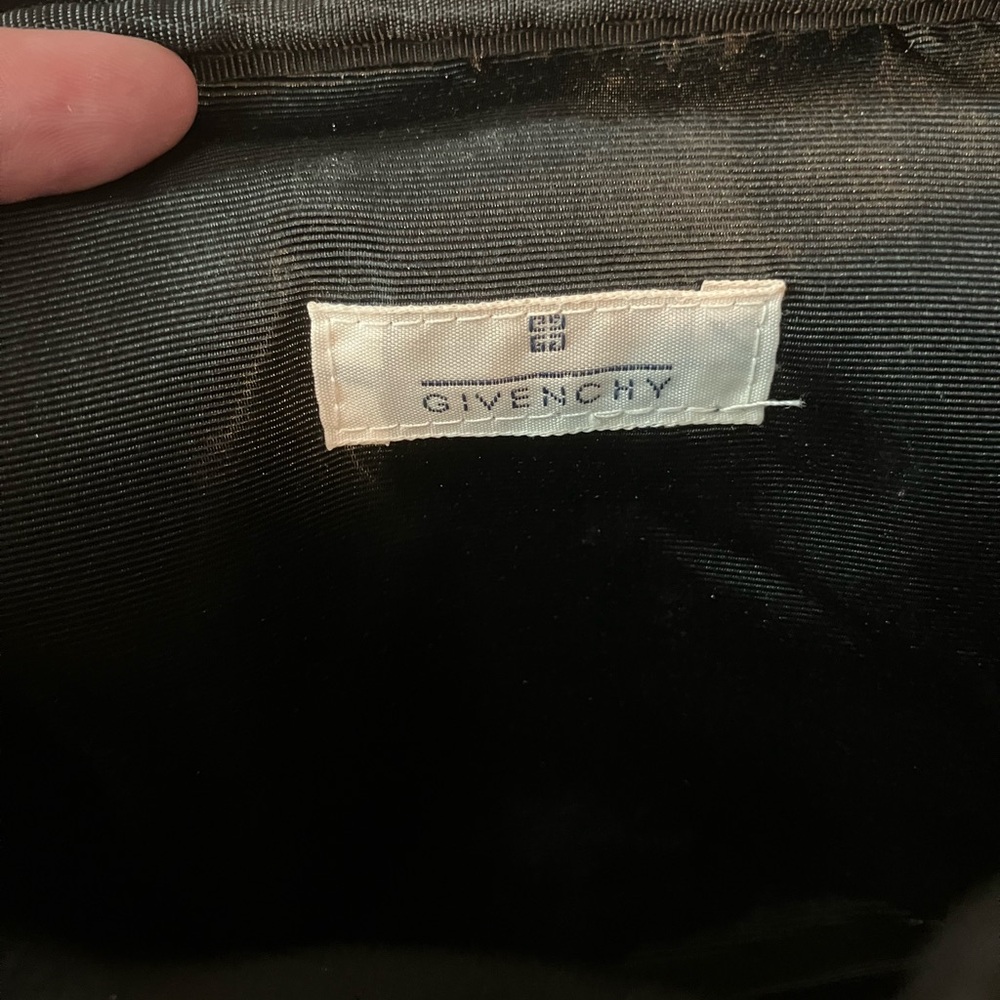 Givenchy black case with mirror - Picture 3 of 6